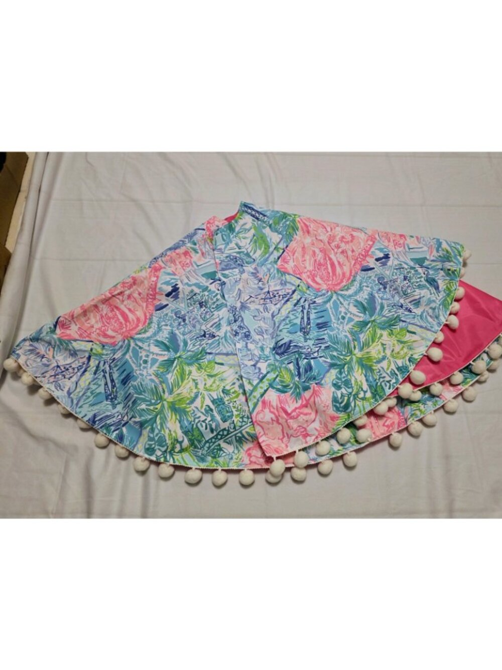 Lilly Pulitzer Christmas Tree Skirt Boho Tropical Pom Pom Trim NWOT 46" Diameter - Picture 15 of 16